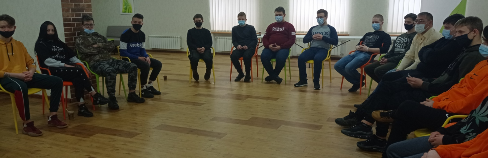 В ОО «Авдеевка. Платформа совместных действий» стартовал двухдневный тренинг для учащихся ПТУ